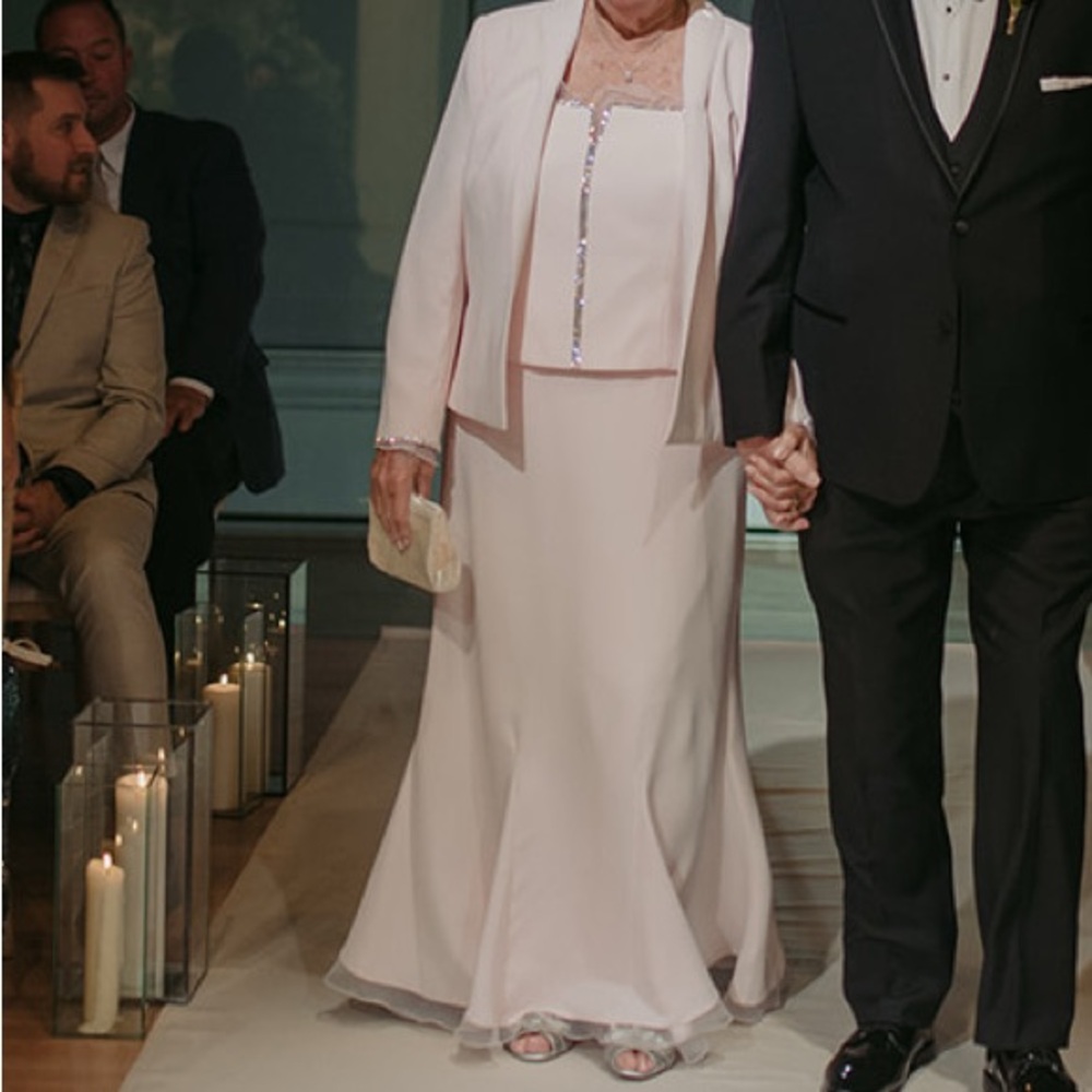 Elegant Pink Formal Gown